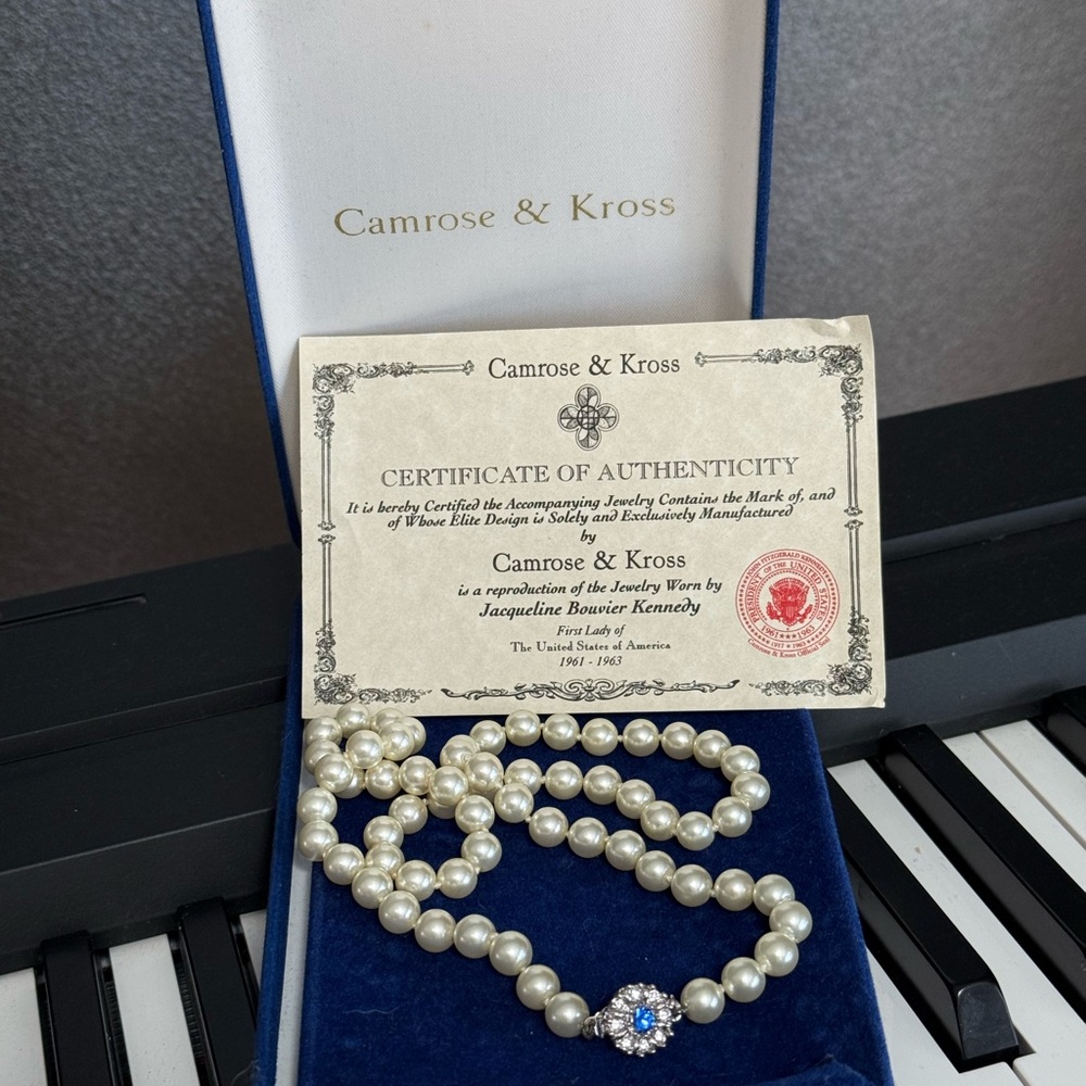 Camrose Kross Jacqueline Kennedy JBK Pearl And Sapphire Necklace